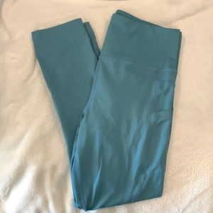 Zyia leggings with pockets !